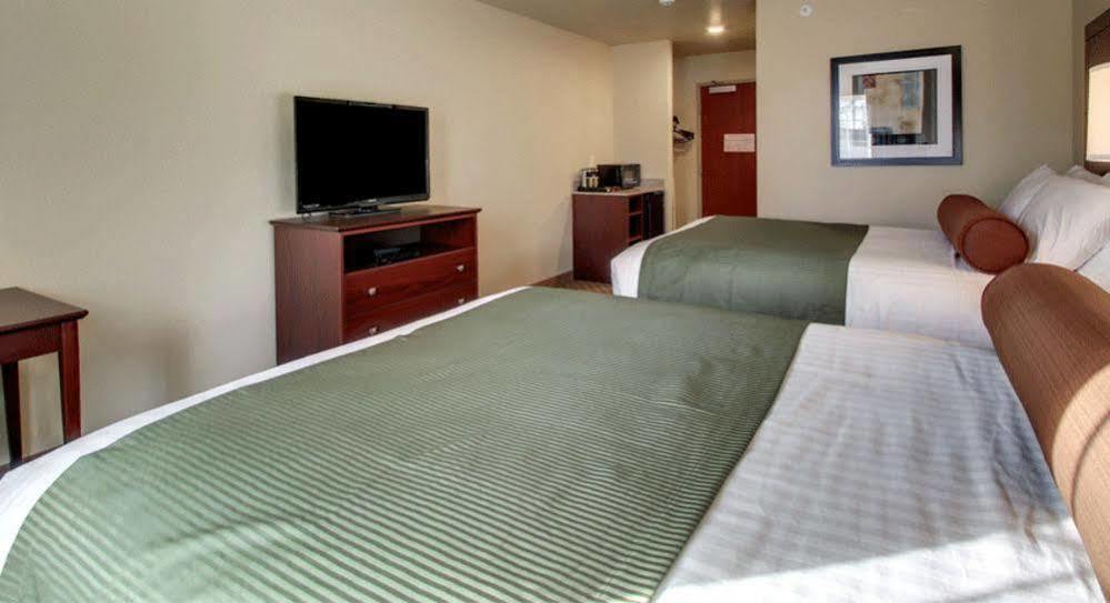 Cobblestone Inn & Suites - Lakin Zewnętrze zdjęcie