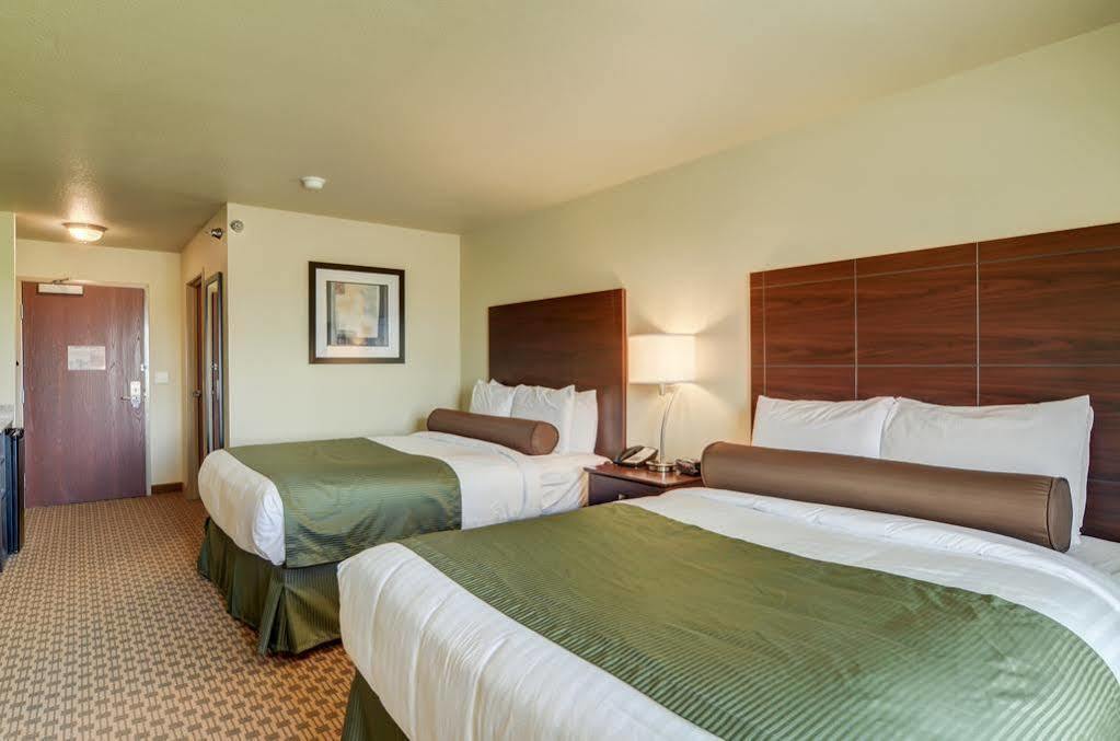 Cobblestone Inn & Suites - Lakin Zewnętrze zdjęcie