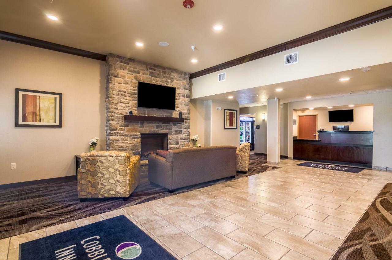 Cobblestone Inn & Suites - Lakin Zewnętrze zdjęcie